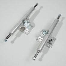 Ace 33 Classic Trucks Silver