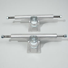 Ace 33 Classic Trucks Silver