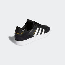 Adidas Tyshawn Low Shoe Core Black/Cloud White/Gold Metallic